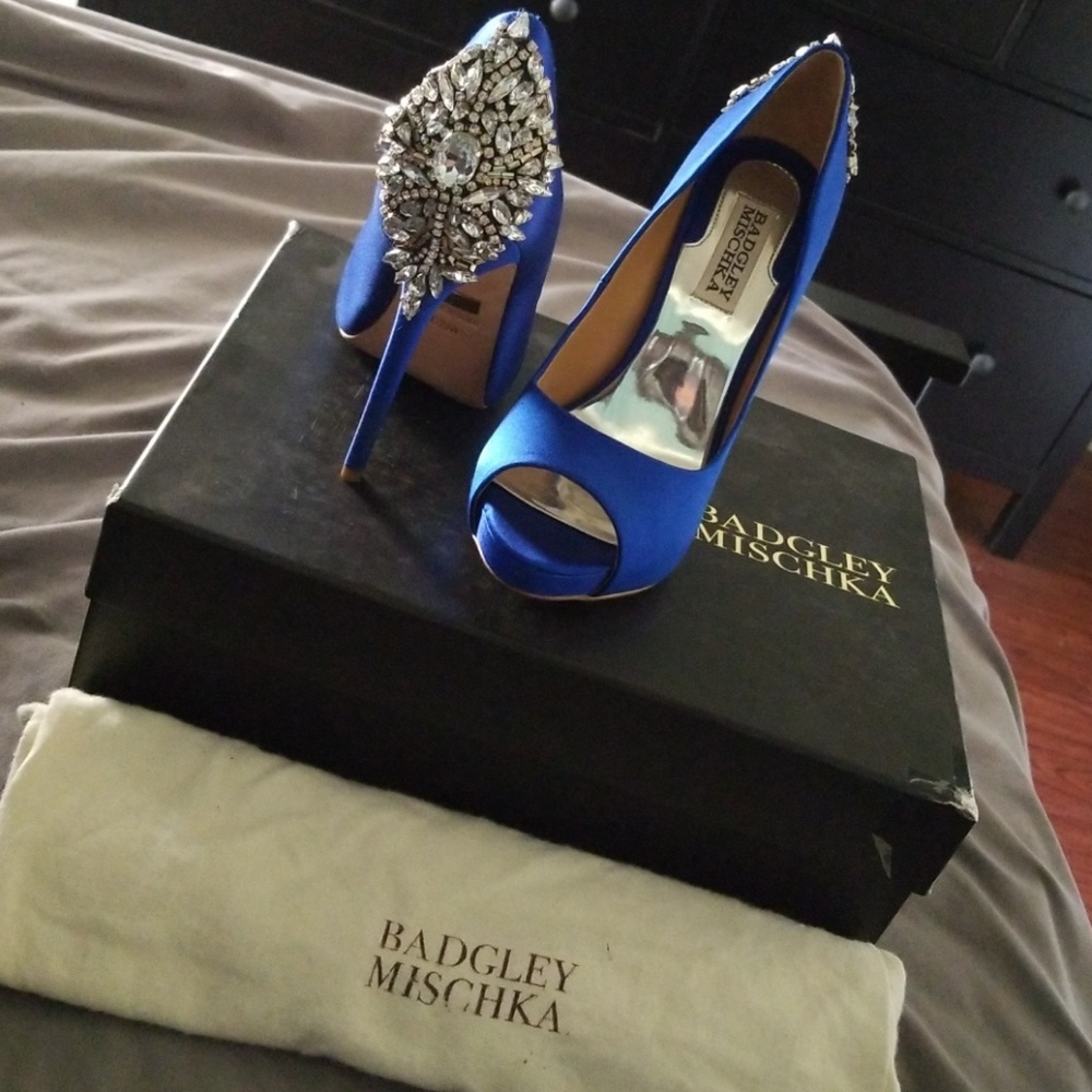 Badgley Mischka "Kiara Crystal" in Royal Blue - Picture 4 of 6